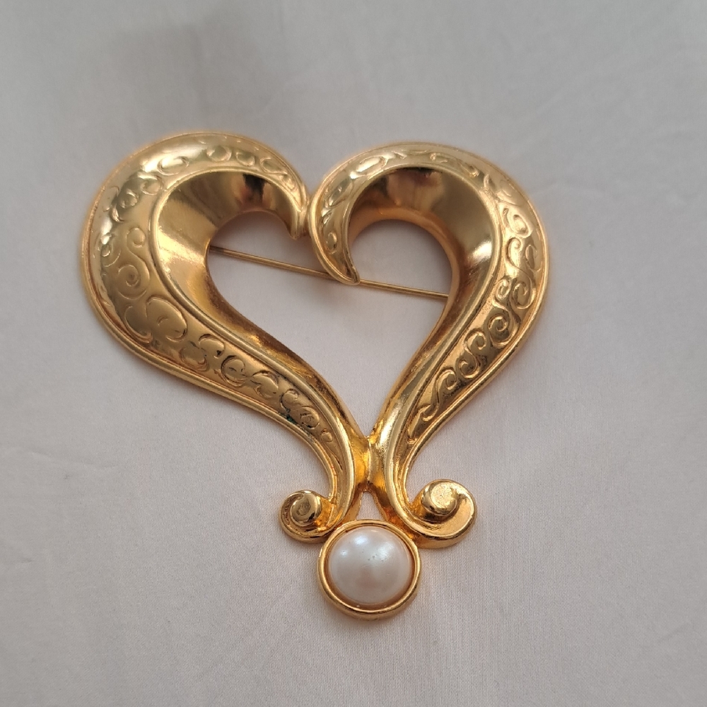 Vintage Pin 9/21